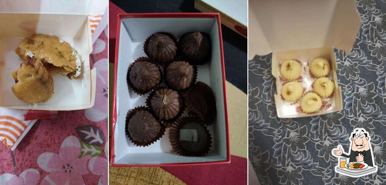 Food at New Gangour Sweets