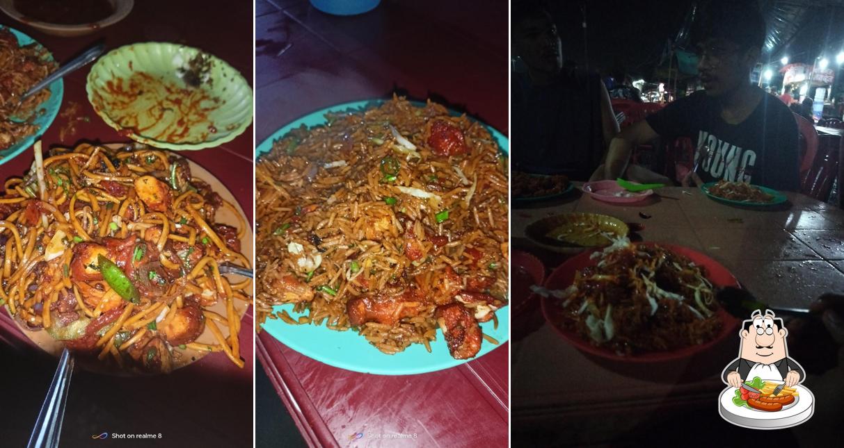 Food at Chinese Sizzling Wok