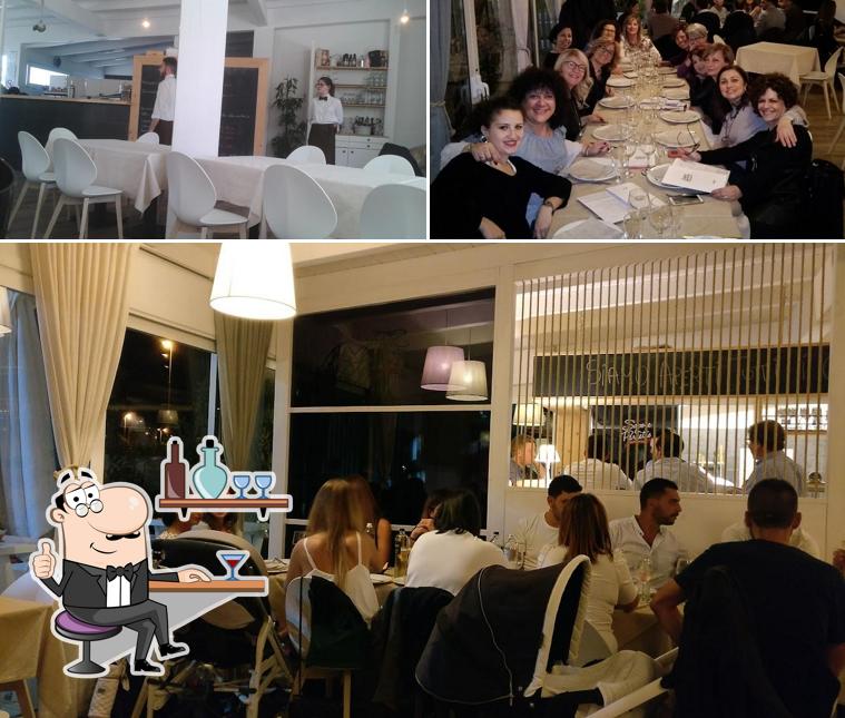 Siediti a un tavolo di Sapore Perfetto