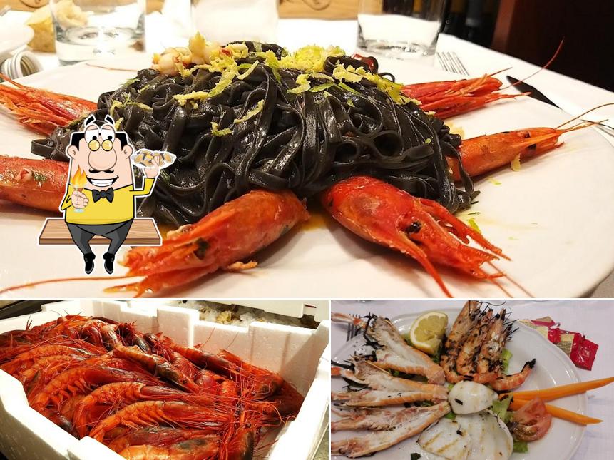 Gli ospiti di Trattoria Da Cicero possono ordinare vari pasti di mare