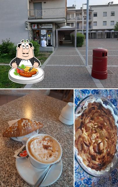 La foto di cibo e esterno da Caffetteria La Piazzetta