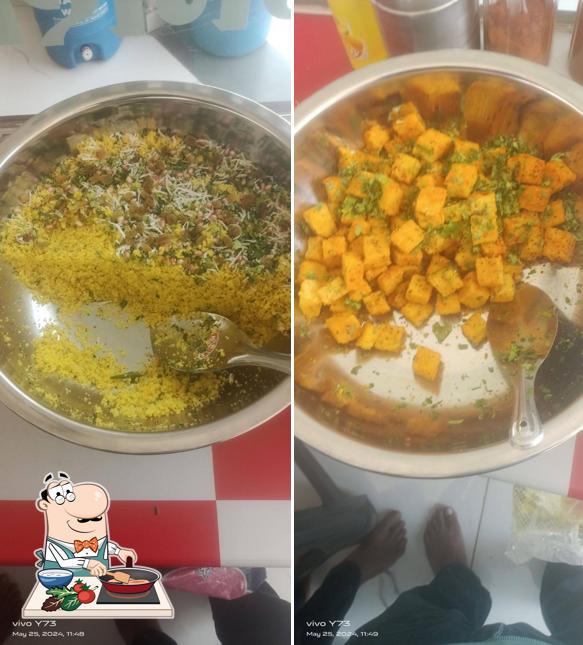Chicken curry at Surati Nasta House