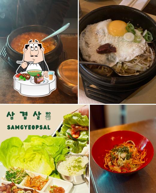 Zuppa calda e acida al Ho Korean Food