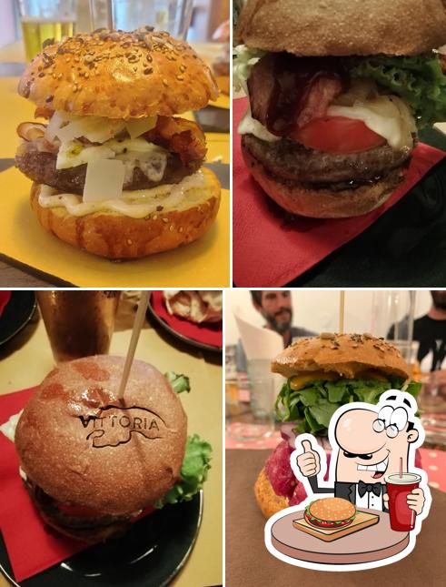 Prova un hamburger a Osteria Vittoria
