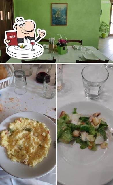 La foto della cibo e interni di Trattoria CASTIUN Castiglione