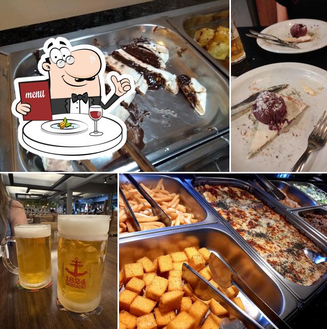 Comida em Pizzaria Prátikos