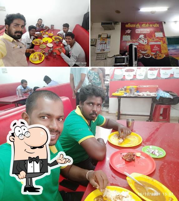 The interior of Zeenath kitchen and restaurant best restaurant in gudiyatham
