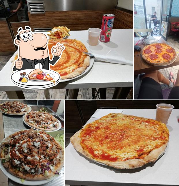 Prova una pizza a İstanbul Turkish kebap pizza grill