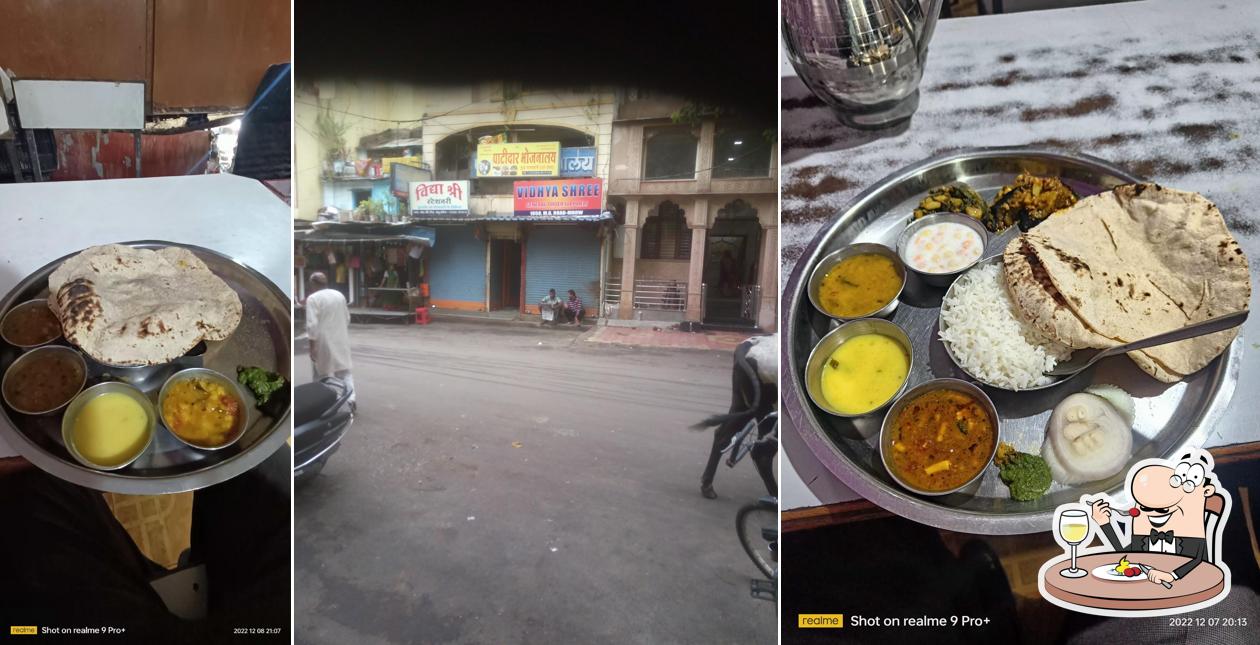 Food at Patidar Bhojanalay