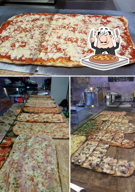 Scegli tra le molte varianti di pizza