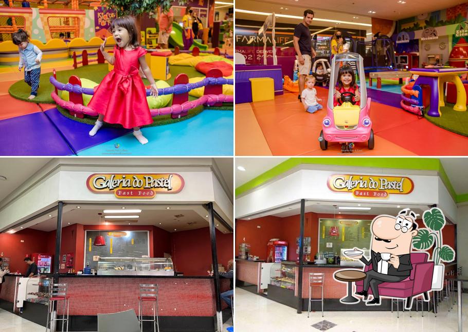 O interior do Galeria do Pastel