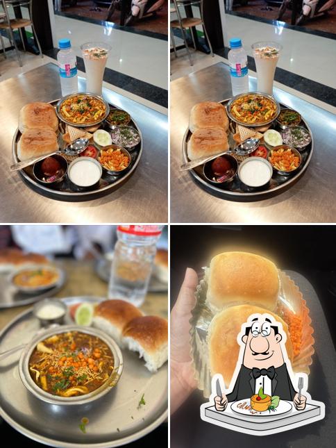 Food at Puneri Misal