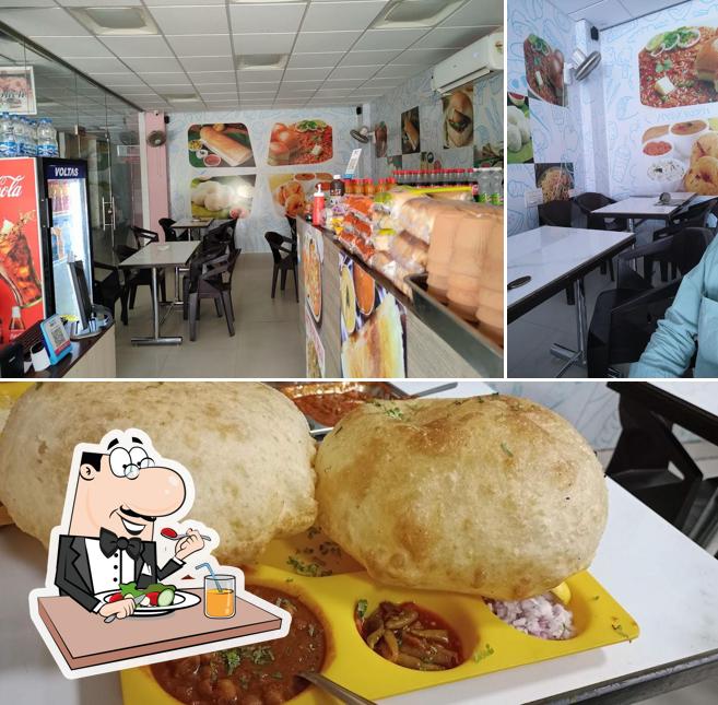 Food at Mumbai Street Cafe