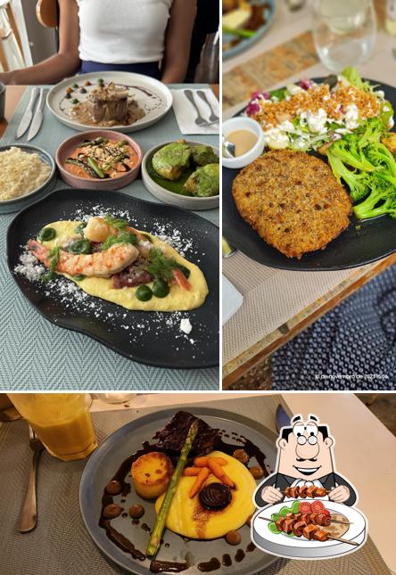 Comida em Quintal Mediterrâneo