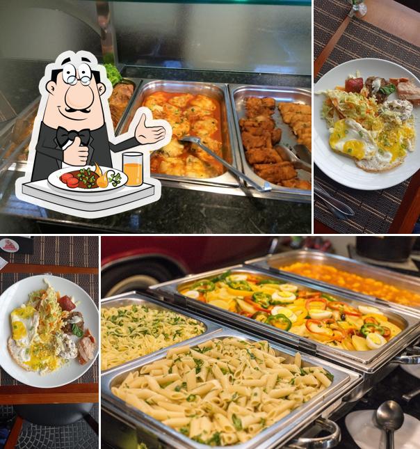 Comida em Restaurante Frei Damião Quinze