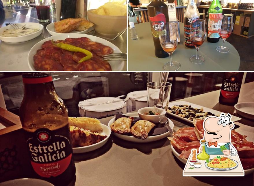 Questa è la foto che raffigura la cibo e bevanda di DE•TAPAS - BAR - BODEGA - COMESTIBLES