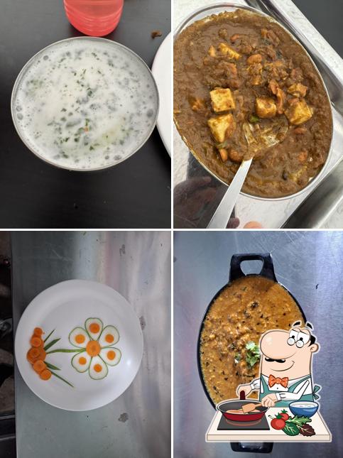 Chicken curry at Mana Harivillu Family Restaurant