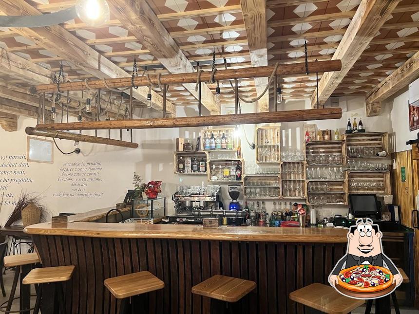 Prenditi una pizza a Buffet pod trančo