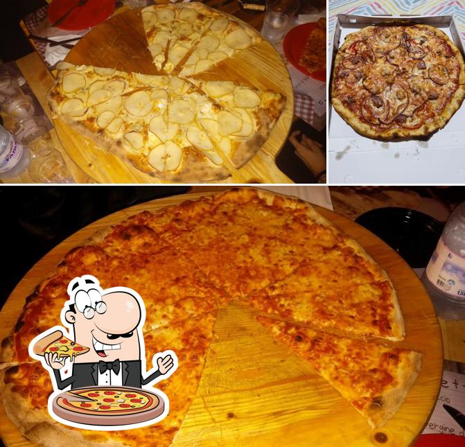 Scegli tra le svariate varianti di pizza