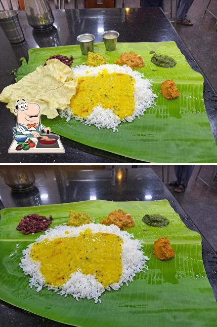 Chicken curry at Hotel Ananda A/C branch