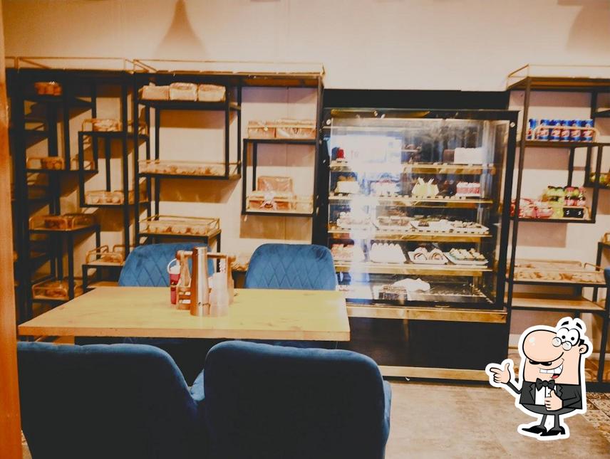 Look at this pic of Chatkarah Bakery & Resturant-Best Bakery Shop/Best Family Resturant/Kitty Party Hall/Pizza Resturant in Amritsar