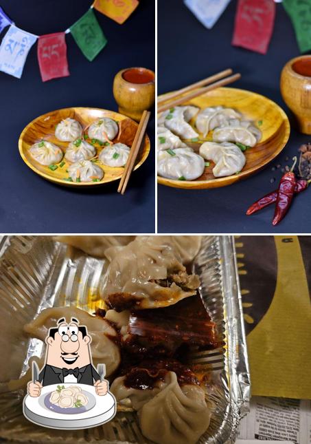 Dumplings at Momo Sa-Khang