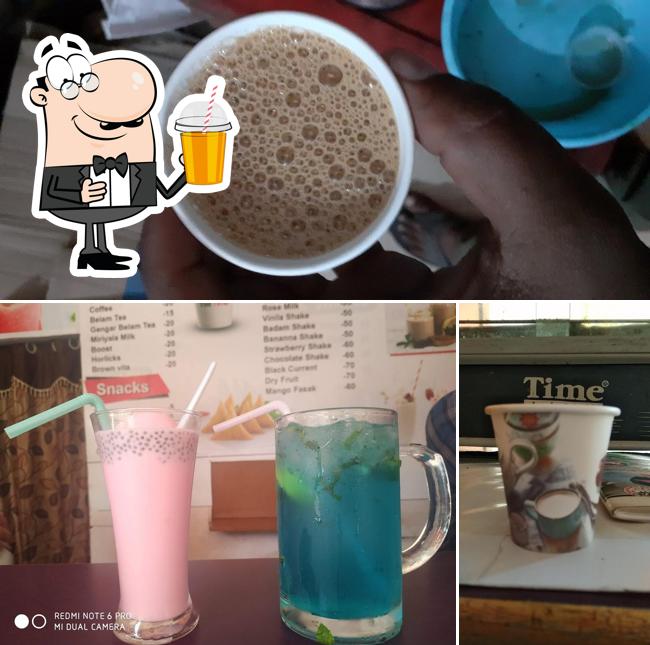RAVI TEA TIME offers a range of drinks