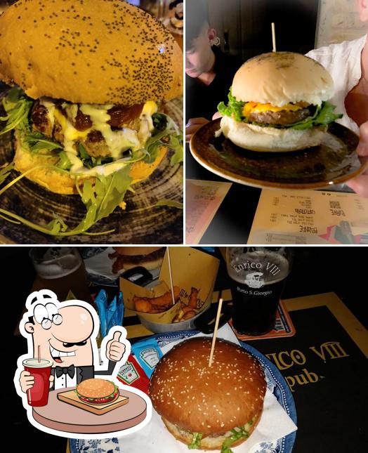 Prova un hamburger a Enrico VIII Pub