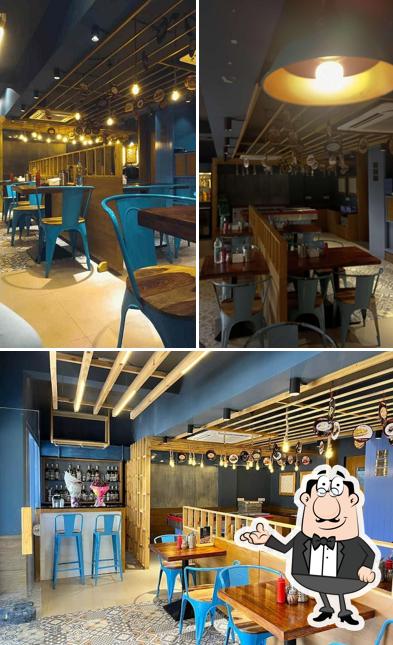 The interior of U.S. PIZZA Boisar