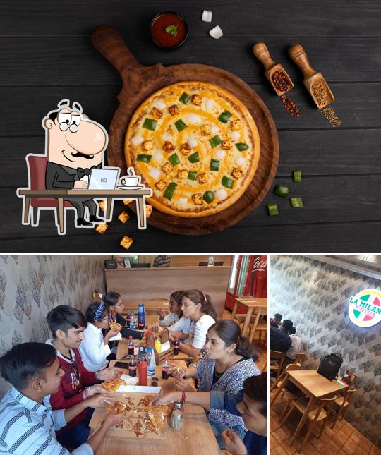 Check out how La Milano Pizzeria looks inside