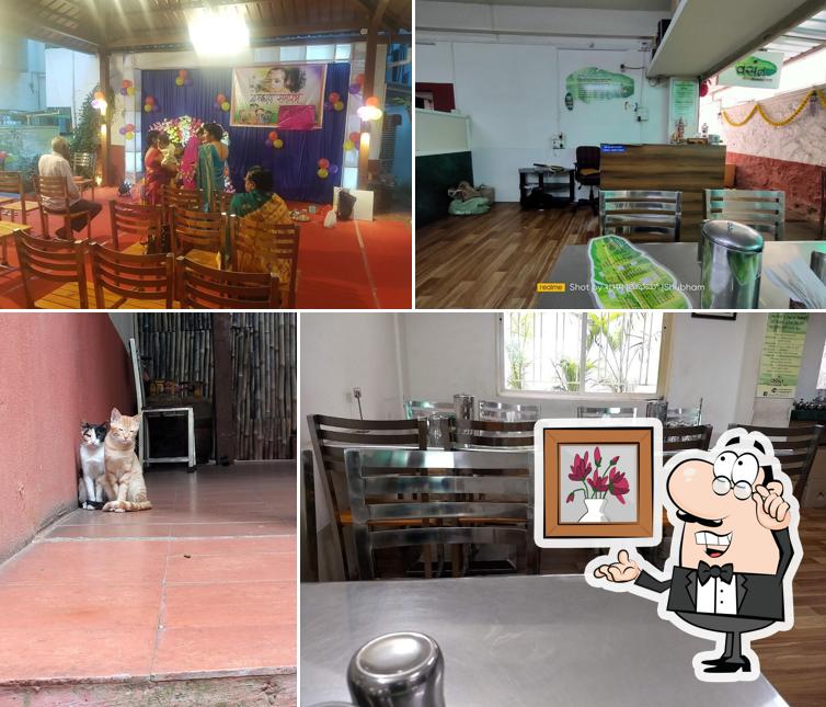 The interior of Vasant Bhojanalay Satara