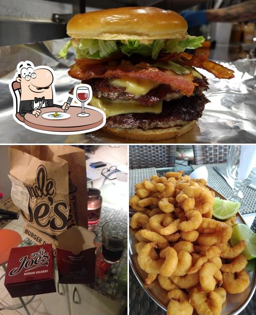 Esta é a foto mostrando comida e bebida no Uncle Joe's | Delivery