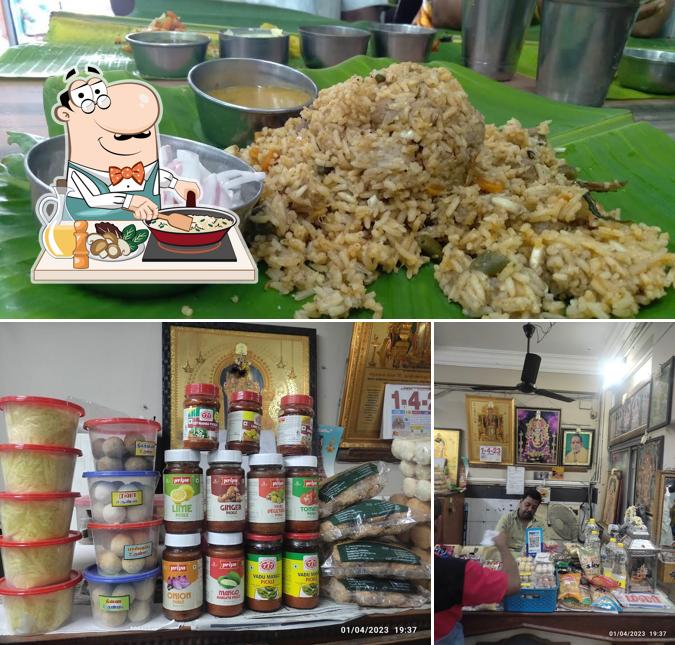 Fried rice at Gandhimadhi Vilas Ayyar Hotel