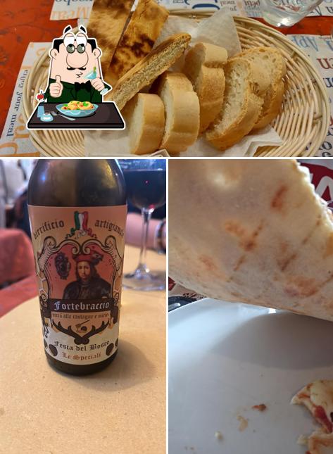 Cibo al Trattoria Pizzeria Sapori Umbri