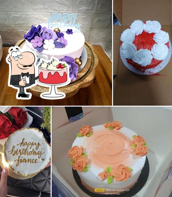 Red velvet cake at Sweet Tooth