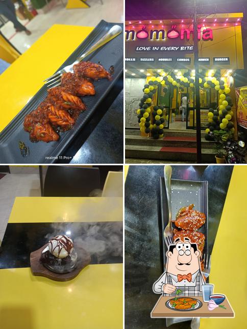 Chicken wings at Momo Mia