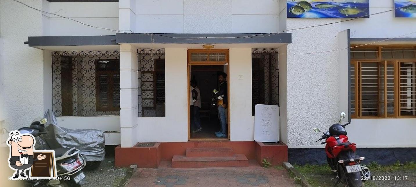 The exterior of Cousins Sea Food Restaurant