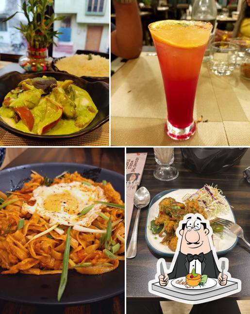 Food at Nomad's Cafe
