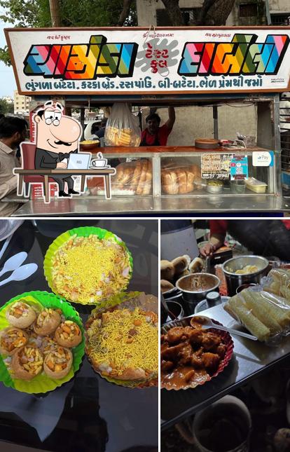 Chamunda Dabeli is distinguished by interior and food