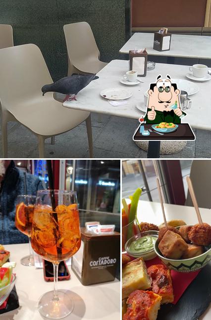 La cibo e interni del ristorante
