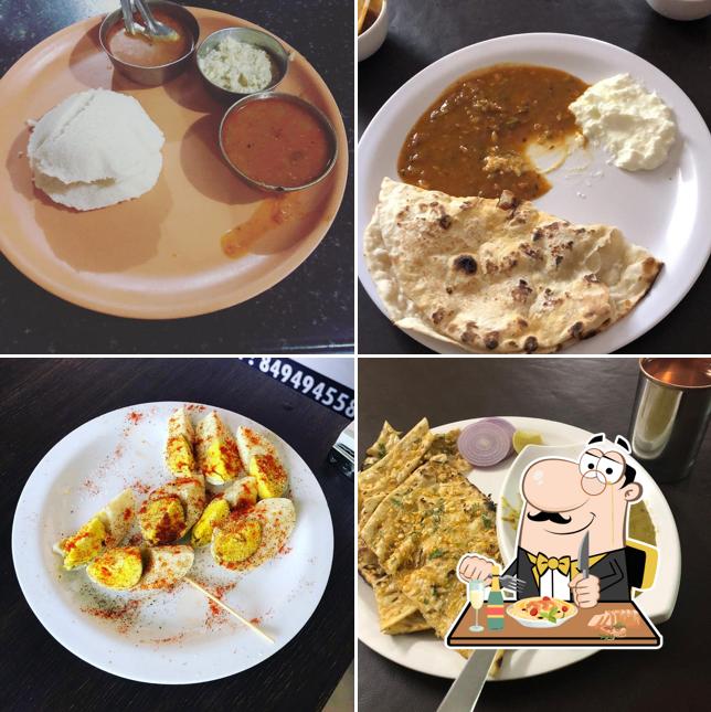 Food at HOTEL BAWARCHI, MOUDA