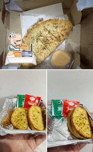 Garlic bread at Hashtag Pizza