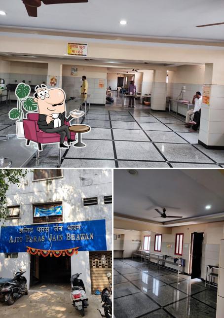 The image of interior and exterior at Shri Ajit Parshav Jain Bhojanshala