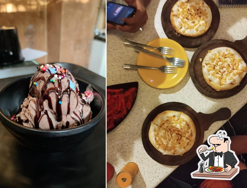 Meals at Old 90's cafe