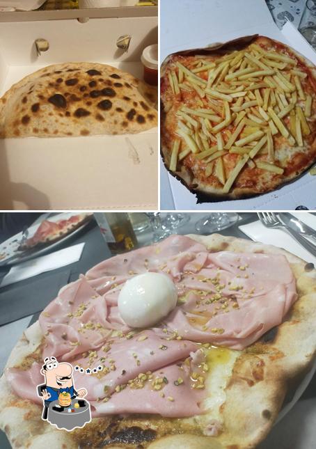 Cibo al Pizzeria Carrarese Di Montecchio Franco S.a.s