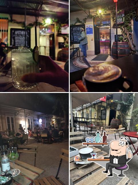 Gli interni di Apotheka cocktail bar