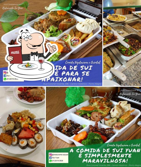 Comida em Restaurante Sui Yuan Vegetariano oriental