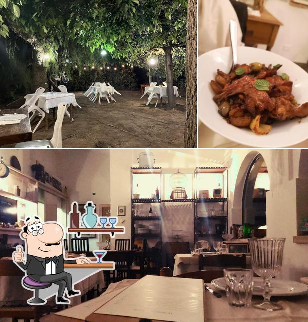 Siediti a un tavolo di Invito