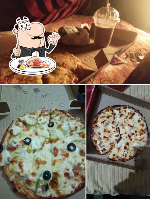 Order pizza at Hungry Bird