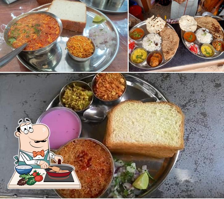 Chicken curry at Jay Bhawani Misal